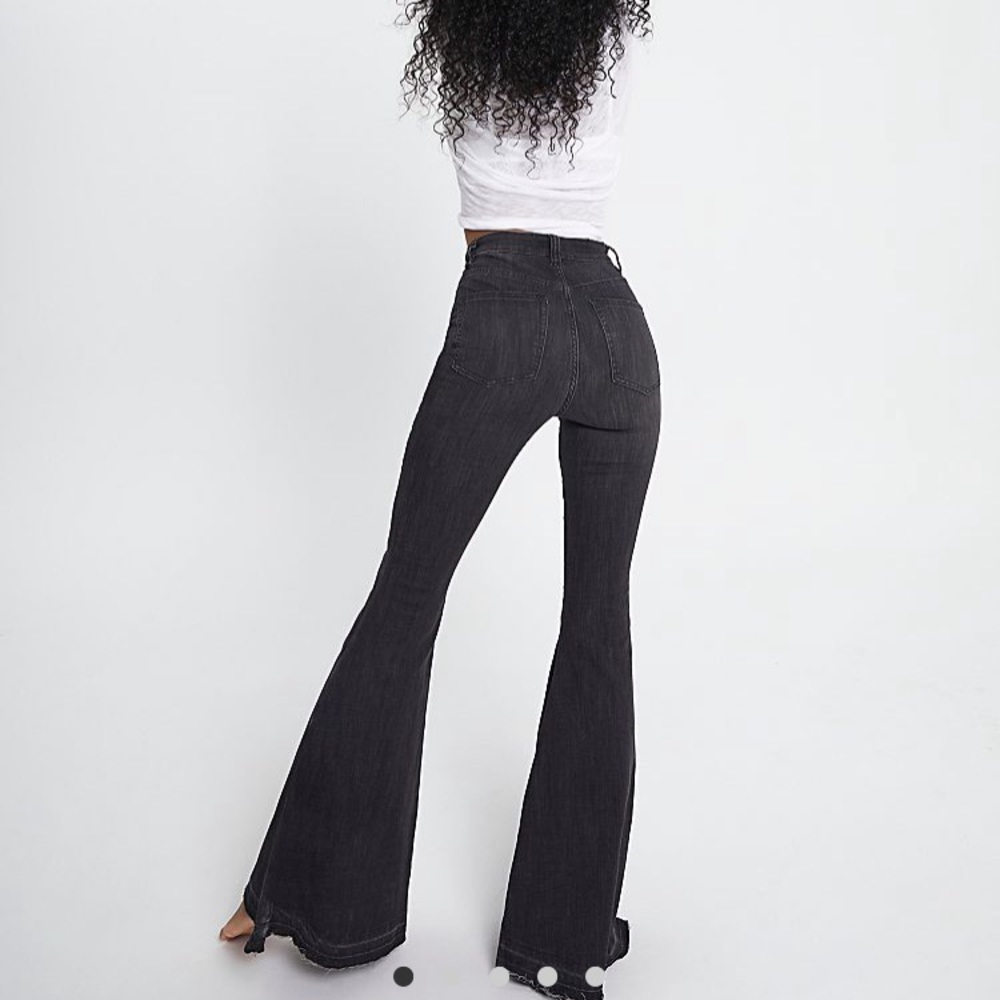 Irreplaceable Flare Jeans Galaxy Black Bell Bottom